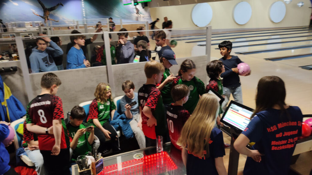 Saisonabschluss Bowling 2024/2025 der Handballabteilung